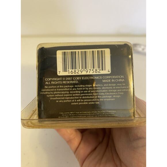 Coby 1 GB MP3 Audio Player 500 Songs Clip 1G Sealed Vintage Y2K 2007 - Picture 7 of 7